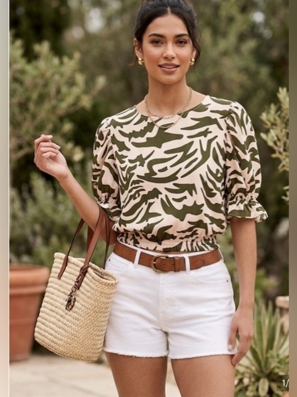 Adrissa top, abstract print with scrunched sleeves. S , P2P: 18”, EUC